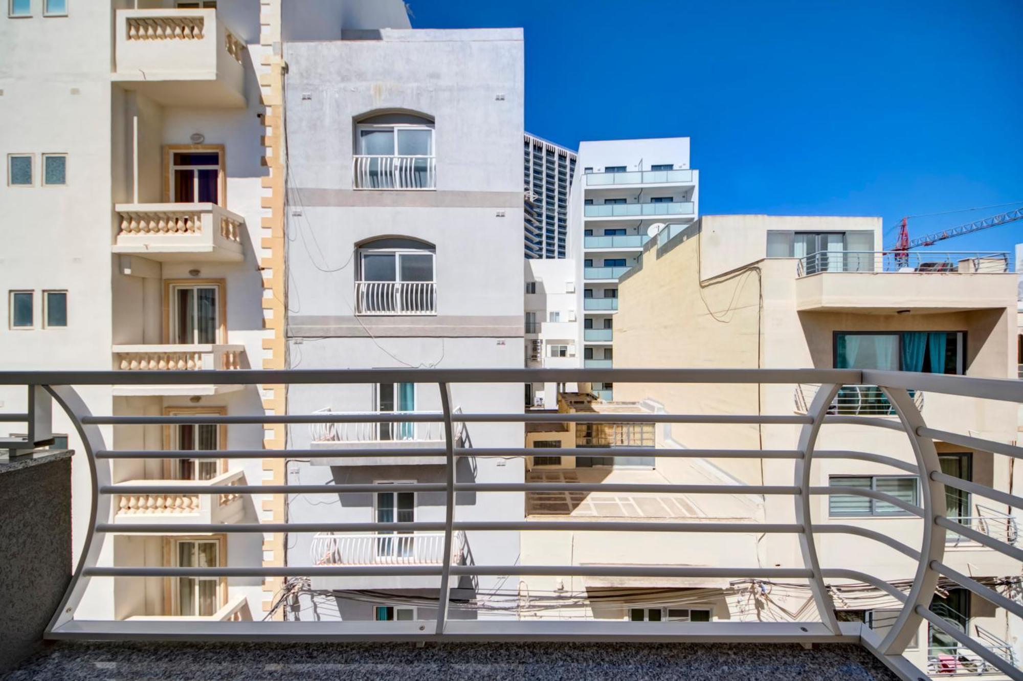 Modern 2Br Apt With Balconies In St Julians, Paceville - Apt 5 By Vaganza Saint Julian's ภายนอก รูปภาพ